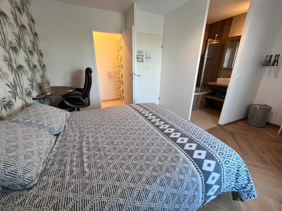 Chambre au coeur du Bassin Apartment in Biganos