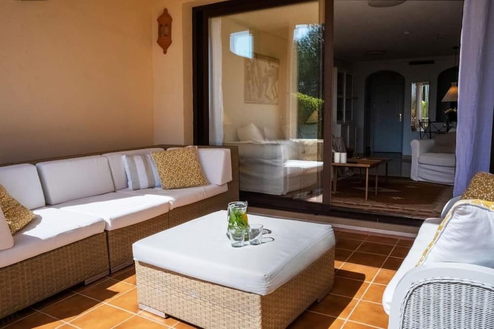 Los Piños, 2 Bedroom Apartment with panoramic view Apartment in Costa del Sol