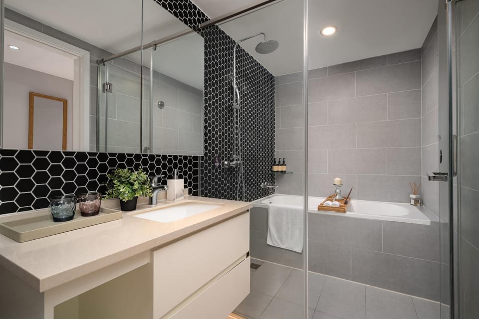 Shower, Bathroom, Bath