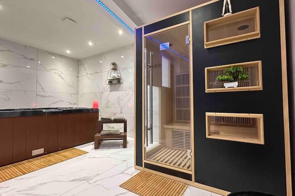 Shower, Bathroom, towels