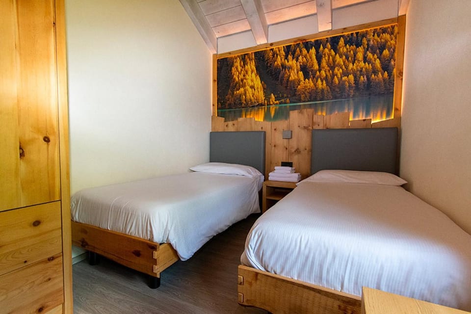 Property building, Living room, Bedroom