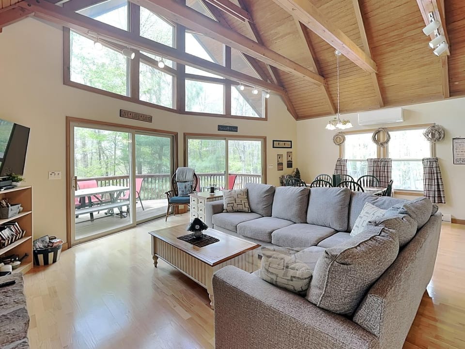 Mountain Freedom House in Deep Creek Lake