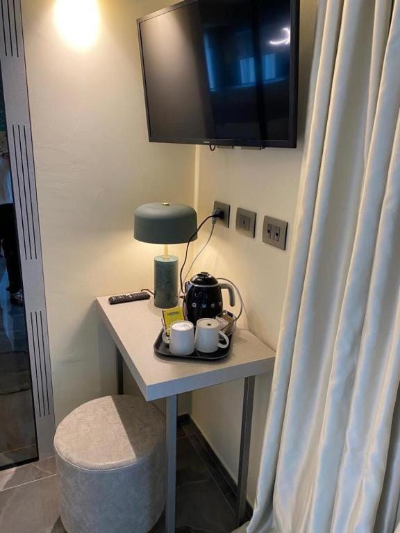 TV and multimedia, Coffee/tea facilities, Kitchen or kitchenette, minibar