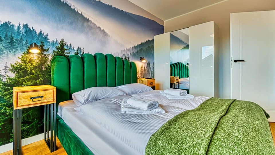Bed, Bedroom