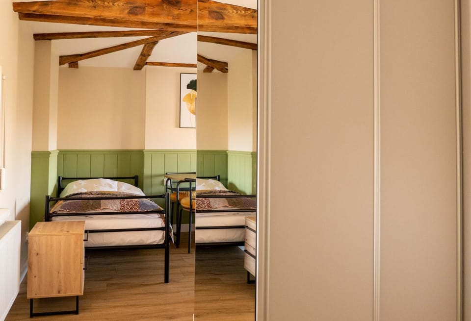Bed, Photo of the whole room, Bedroom, wardrobe