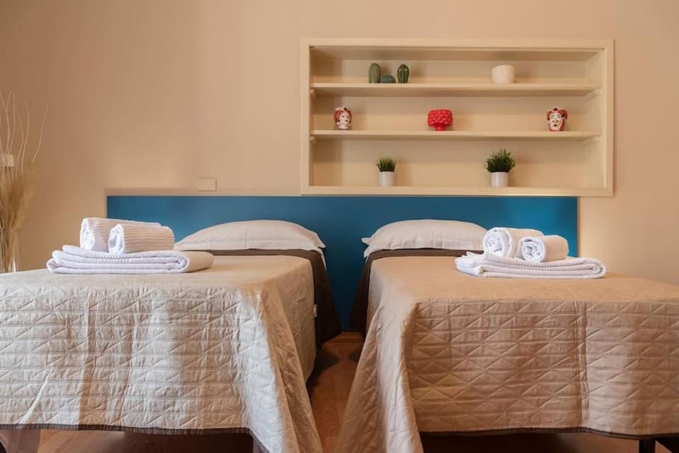 +Elegant apartment in the center with ETNA view+ Apartment in Catania