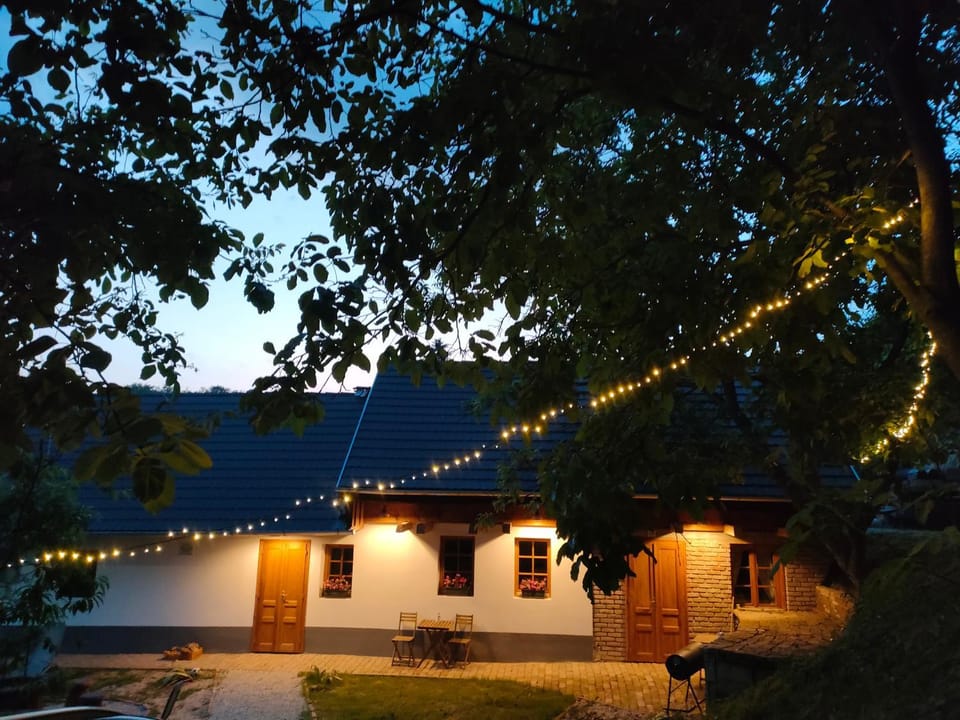 Három Dió Vendégház Apartment in Hungary