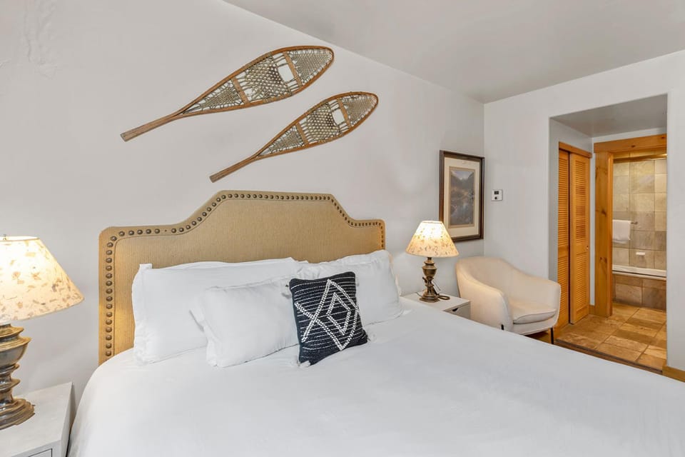 Have It All Ski in out Affordable Too Apartment in Telluride