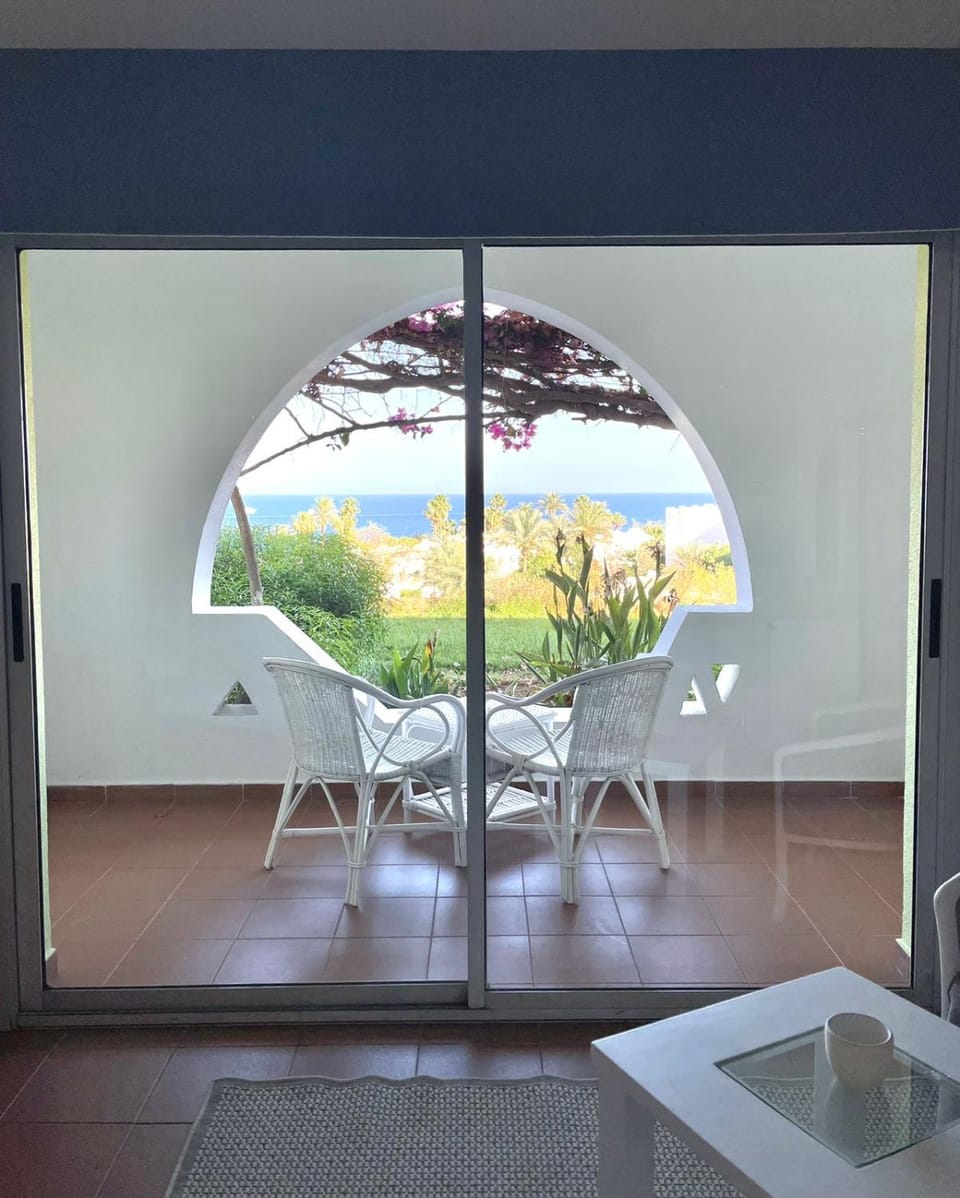 View (from property/room), Balcony/Terrace, Sea view