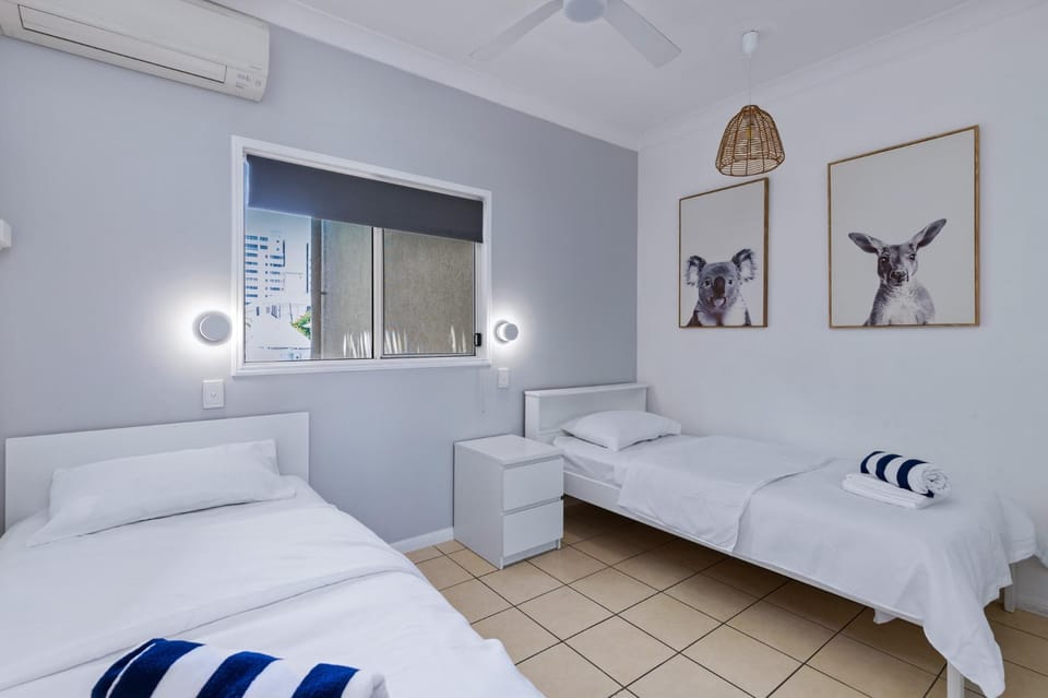 Bedroom, fireplace, towels, air conditioner