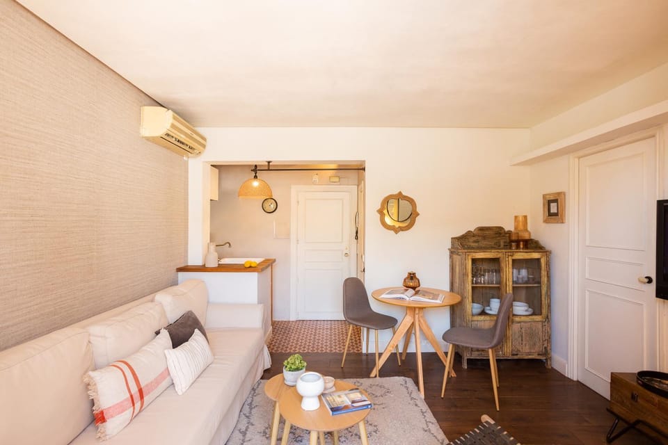 Apartamento con terraza junto a Sol Apartment in Centro