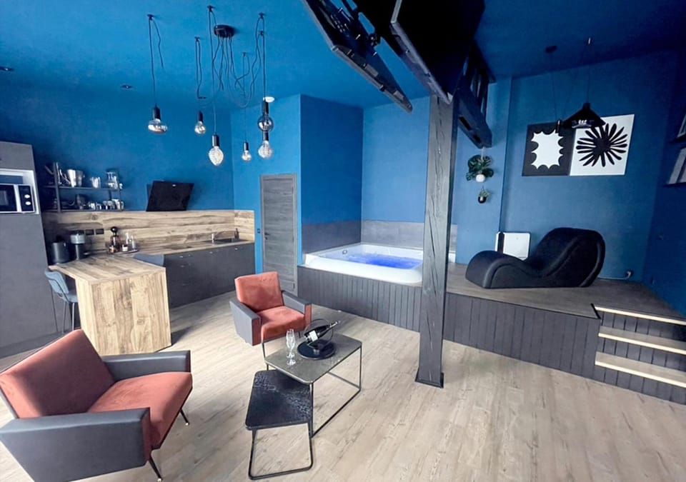 View (from property/room), Living room, Spa and wellness centre/facilities, kitchen