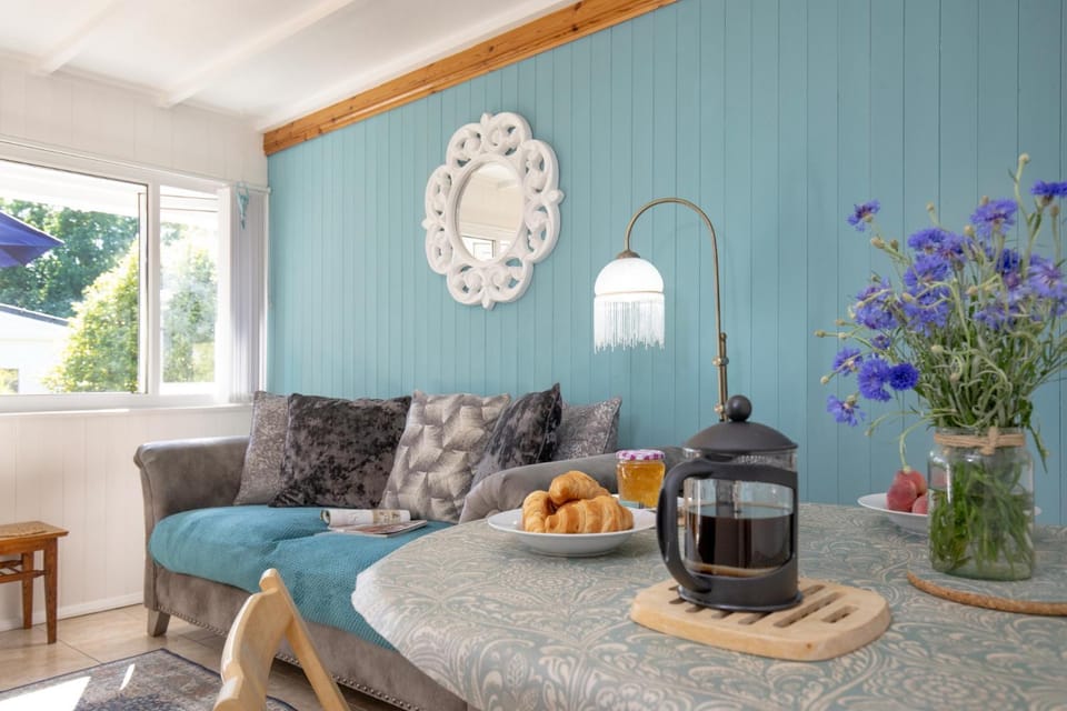 Lucy Lou, charming holiday bungalow in Devon Chalet in Kingswear