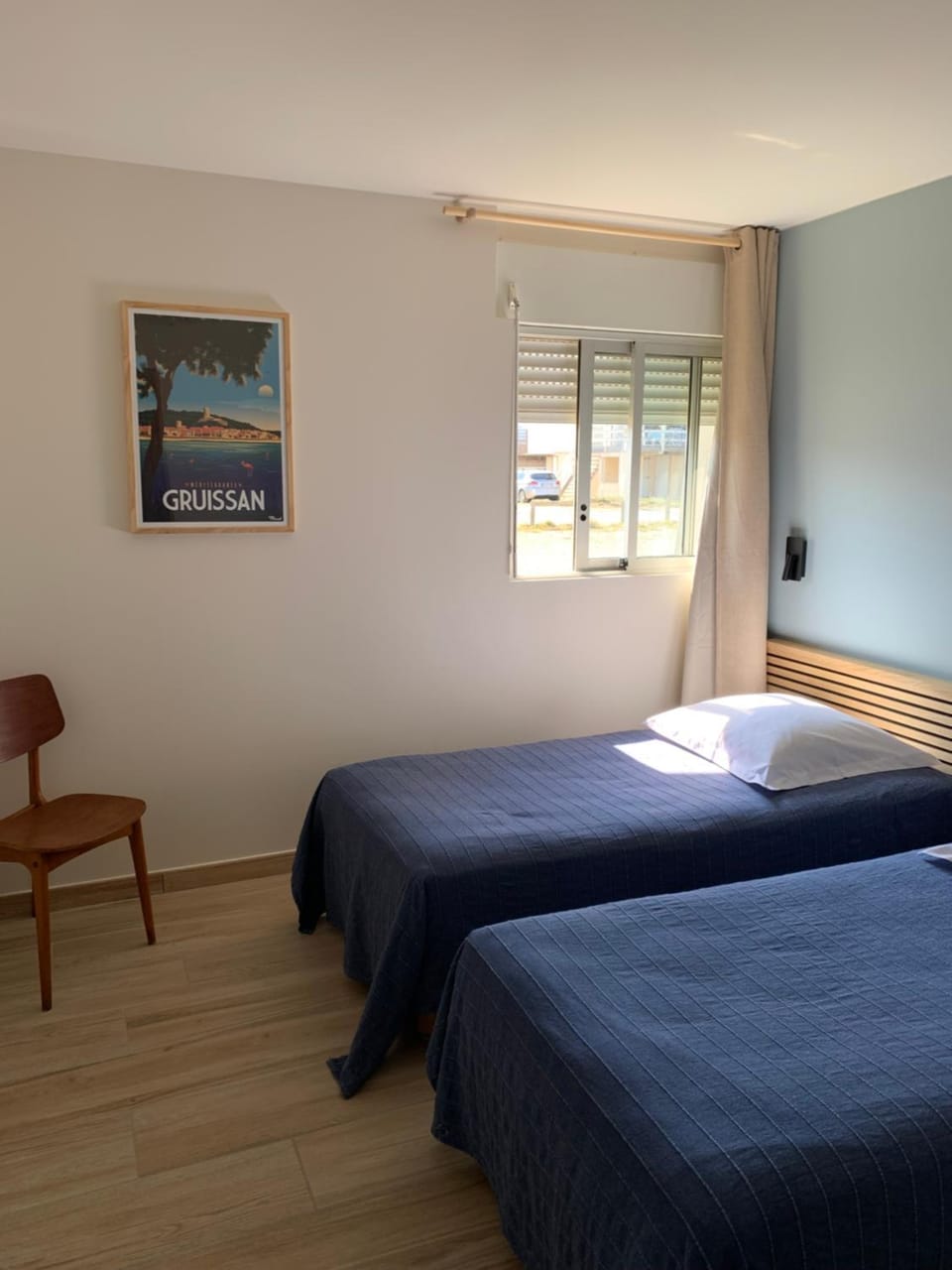 Photo of the whole room