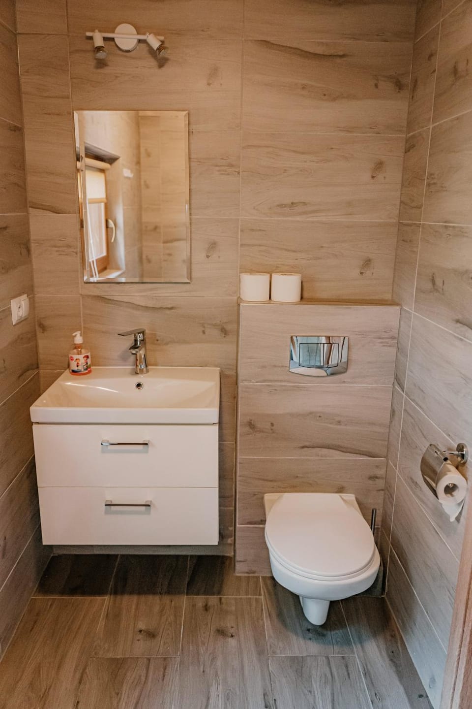 Toilet, Bathroom