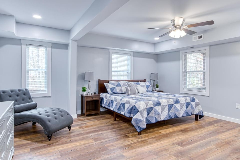 Bed, Bedroom