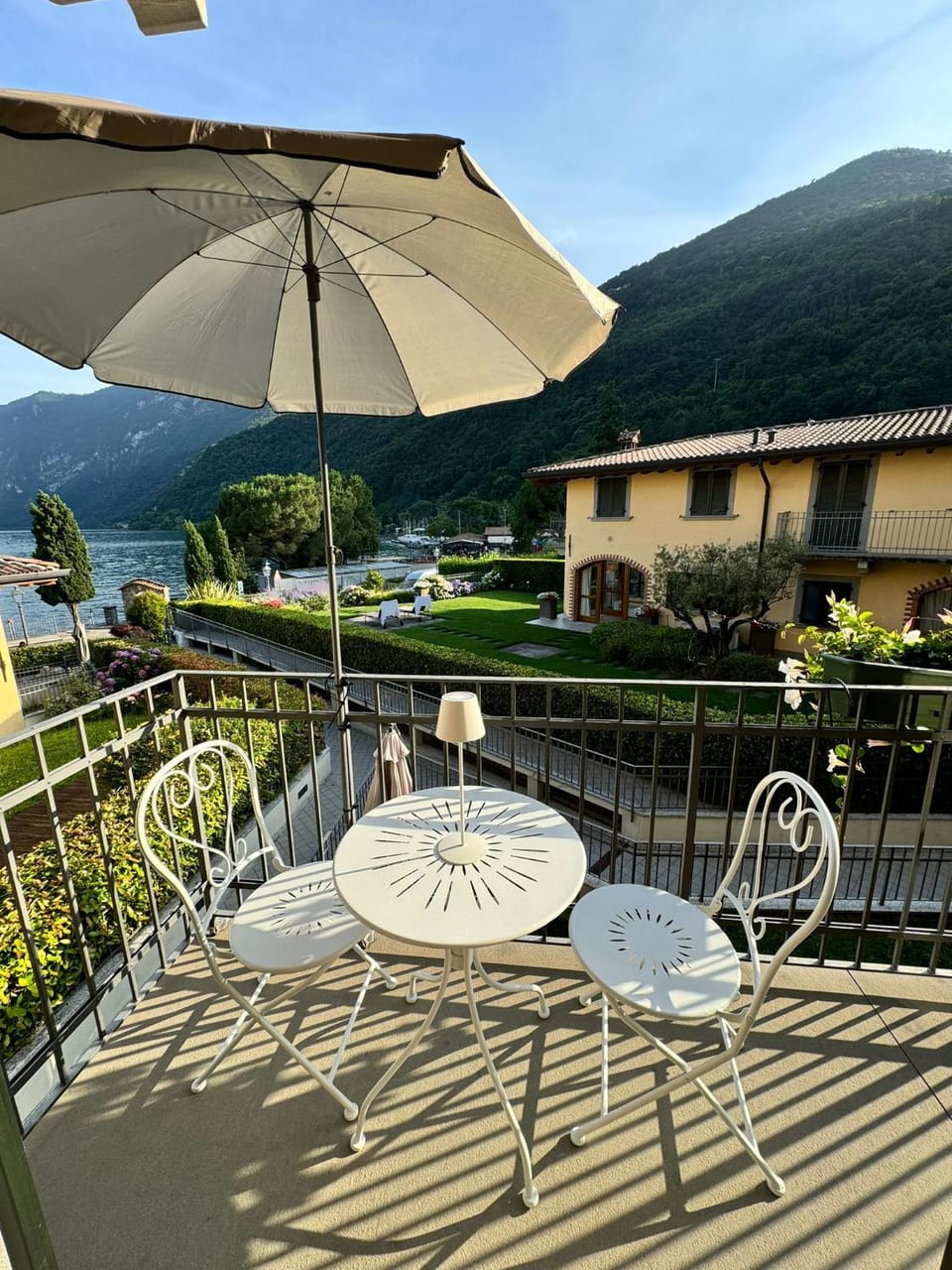 Alex's lake house Apartment in Province of Brescia