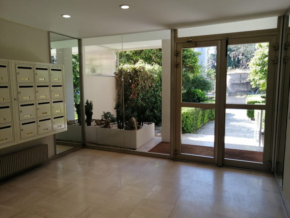 Property building, Garden, Garden, Garden view, Garden view, Parking, babysiter, concierge, hair dresser, shuttle, towels, towels, laundry
