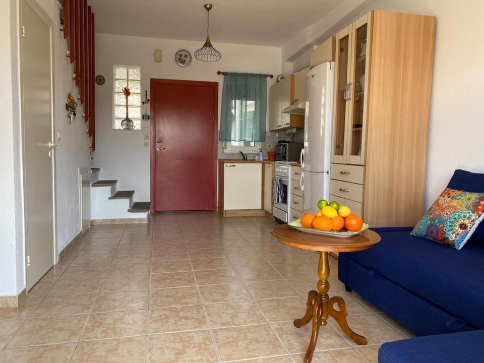 Living room, kitchen