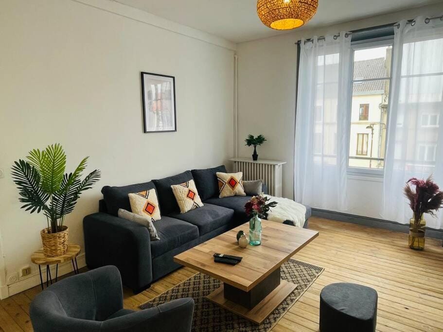 « Bel’ Epoque » proche vieille ville 6 pers, WIFI Apartment in Hauts-de-France