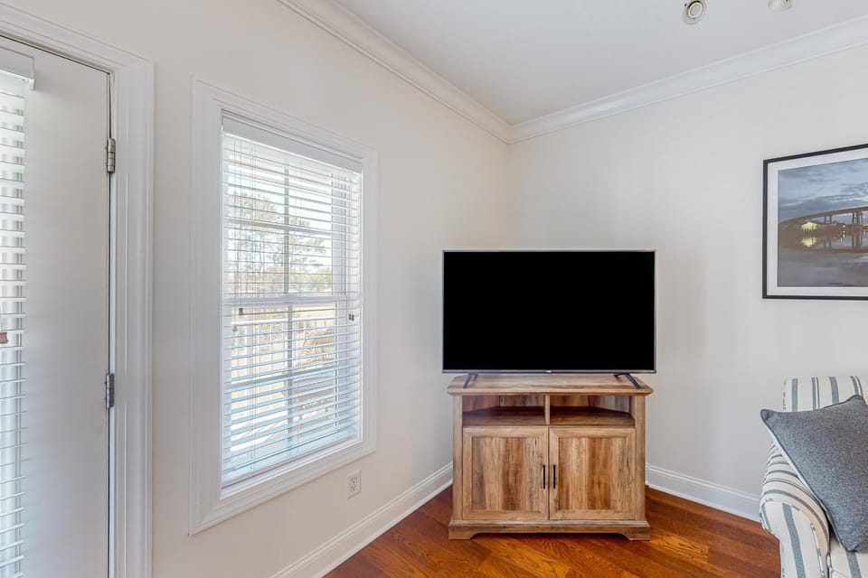 HB263 Dolphin Shores, Unit 3 Apartment in Holden Beach