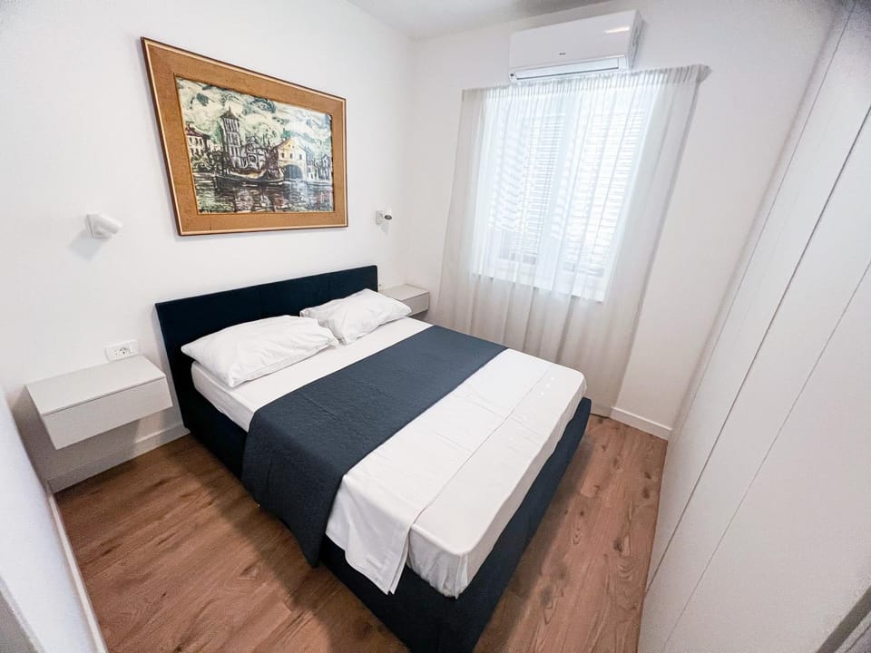 Bed, Bedroom, wardrobe