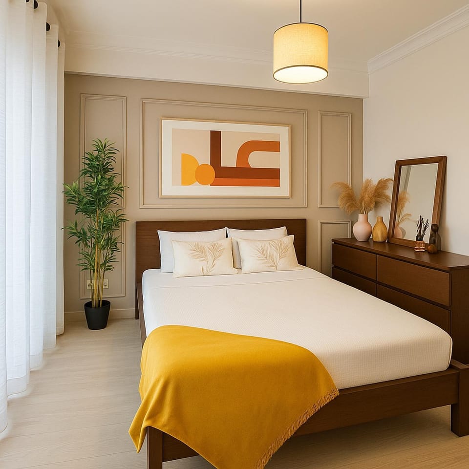 Photo of the whole room, Bedroom