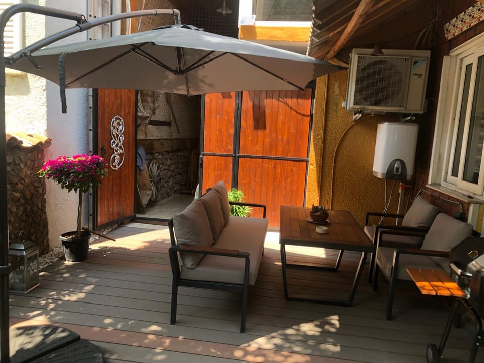 ANTALYA KALEİÇİ TARİHİ LOKASYON BAHÇELİ ÖZEL MÜSTAKİL ev Villa in Antalya