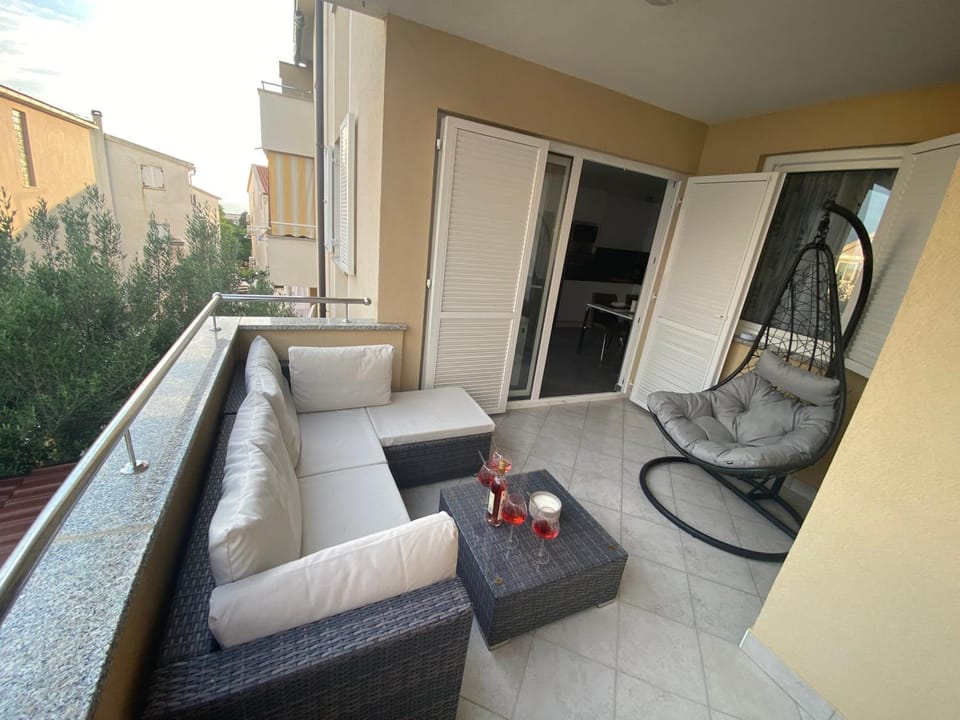 Balcony/Terrace, Balcony/Terrace