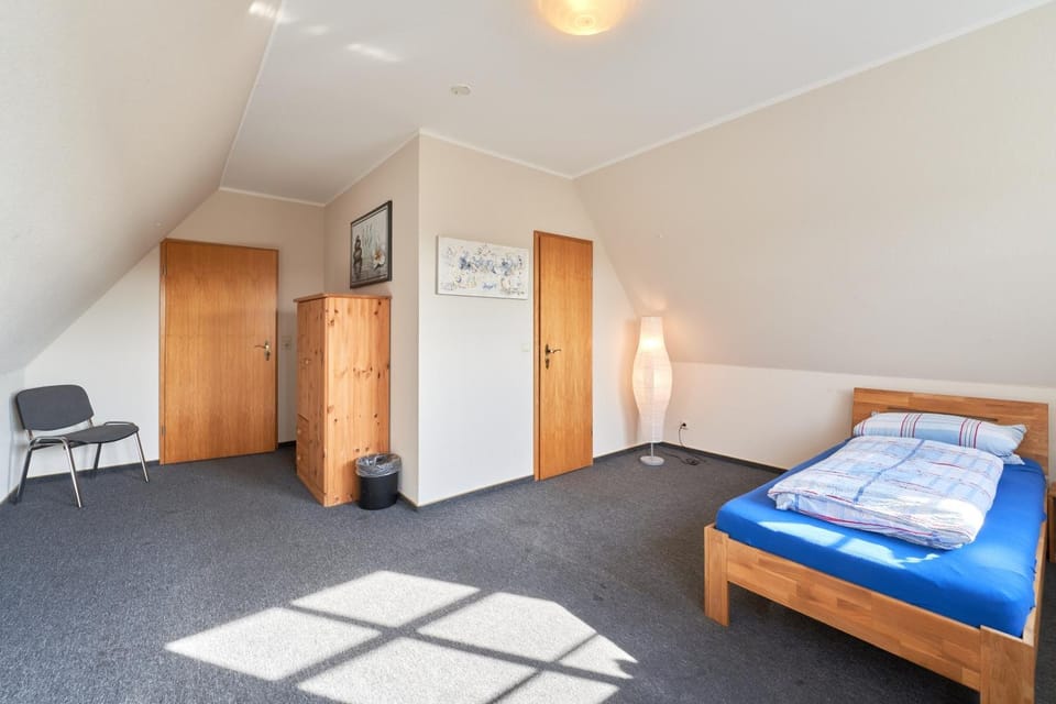 Bed, Photo of the whole room, Bedroom, wardrobe