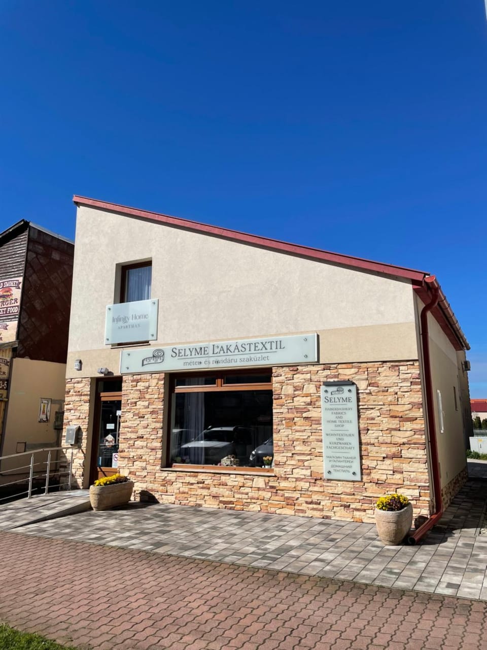 Property building, Day