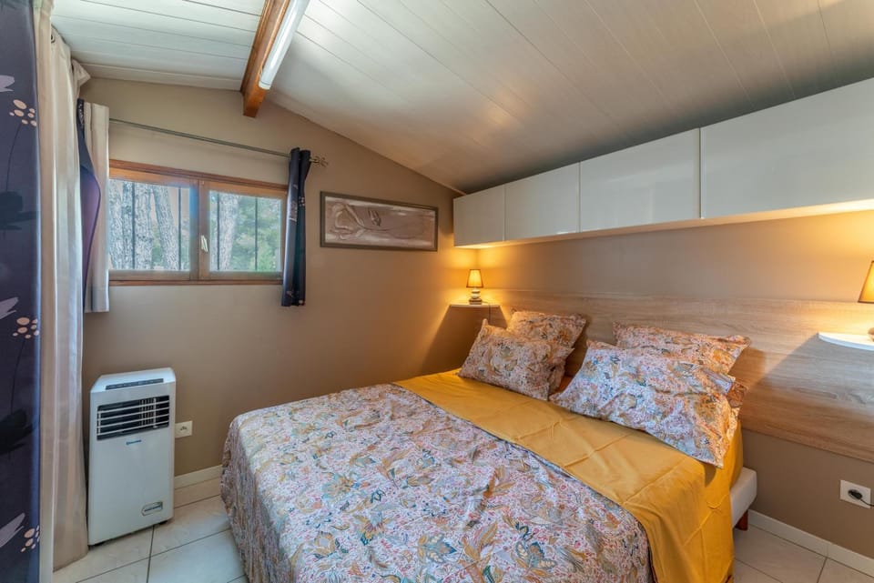 Property building, Living room, Bedroom