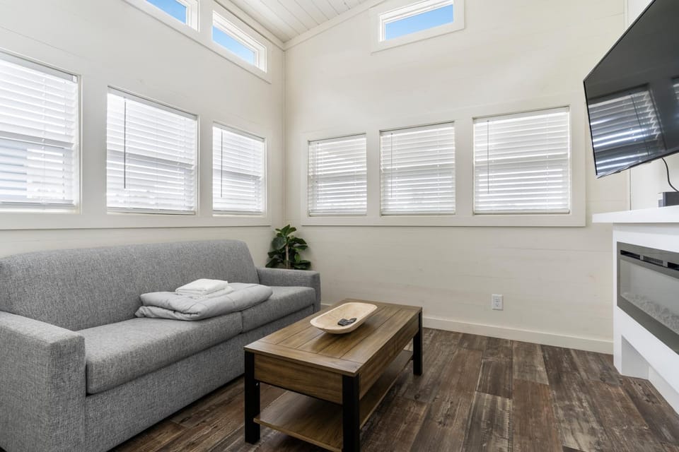 TV and multimedia, Seating area