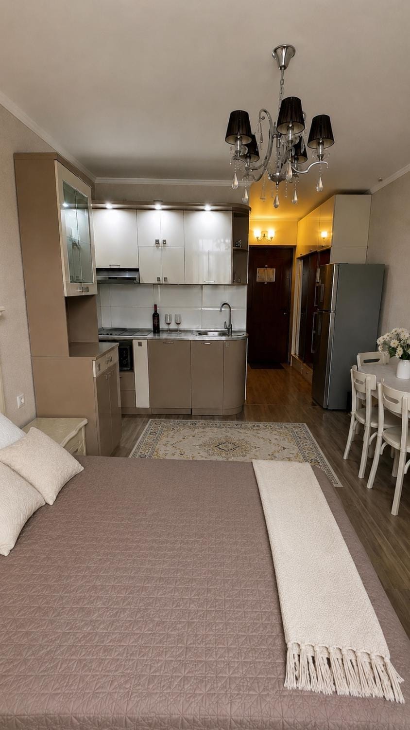 Kitchen or kitchenette, Bedroom