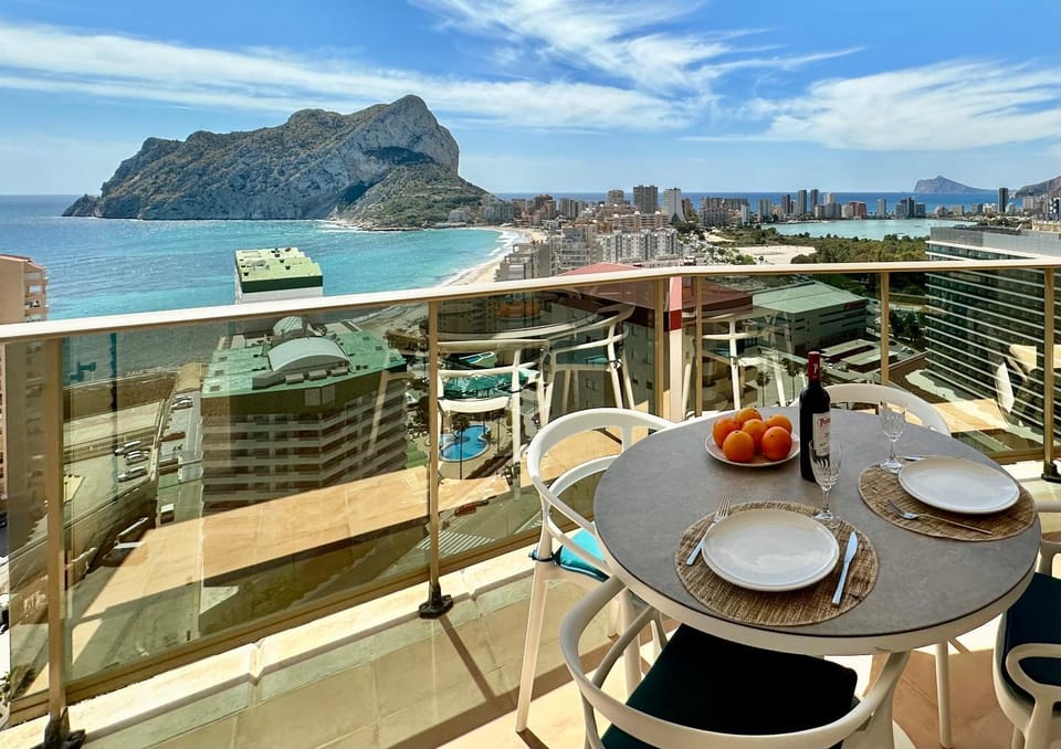 Nearby landmark, Balcony/Terrace, Dining area, Sea view