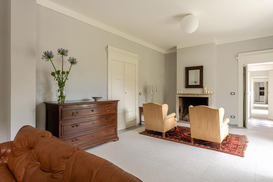 Property building, Living room