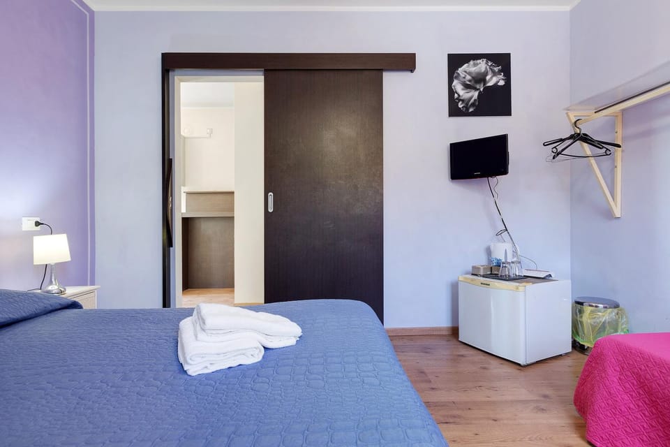 Living room, Bedroom