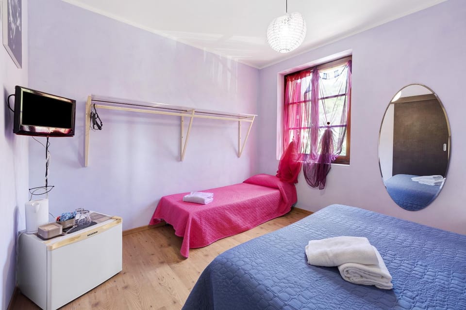 Property building, Living room, Bedroom