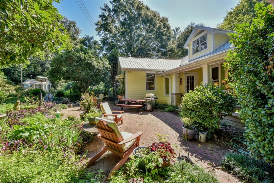 Firefly Garden House in Tuscaloosa