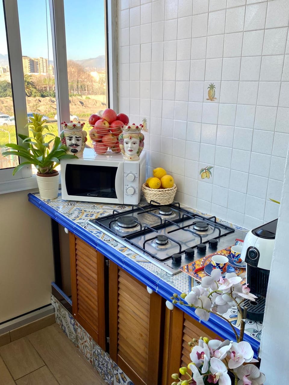 Coffee/tea facilities, Kitchen or kitchenette