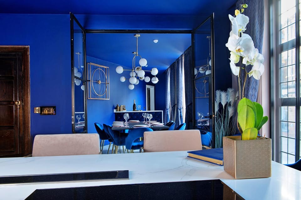 Communal lounge/ TV room, Living room, Seating area, Dining area