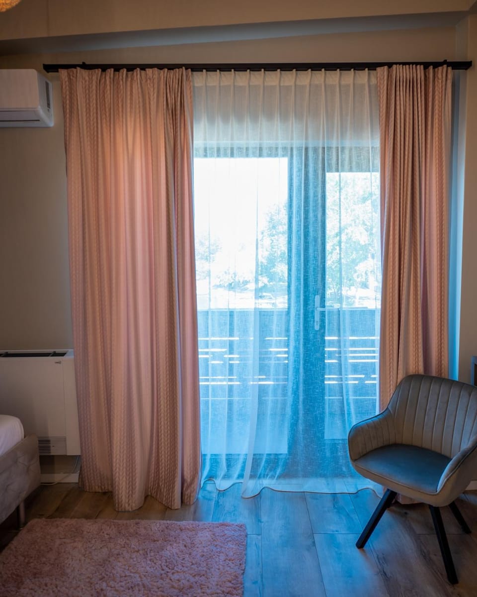 AMAZE Costinesti Bed and Breakfast in Constanța County