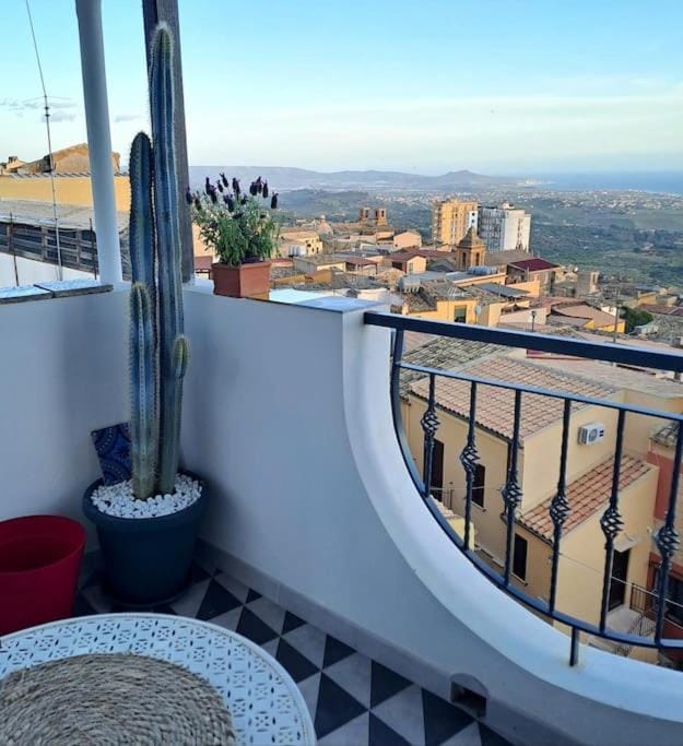 Day, Natural landscape, View (from property/room), Balcony/Terrace, City view, Sea view, Sea view