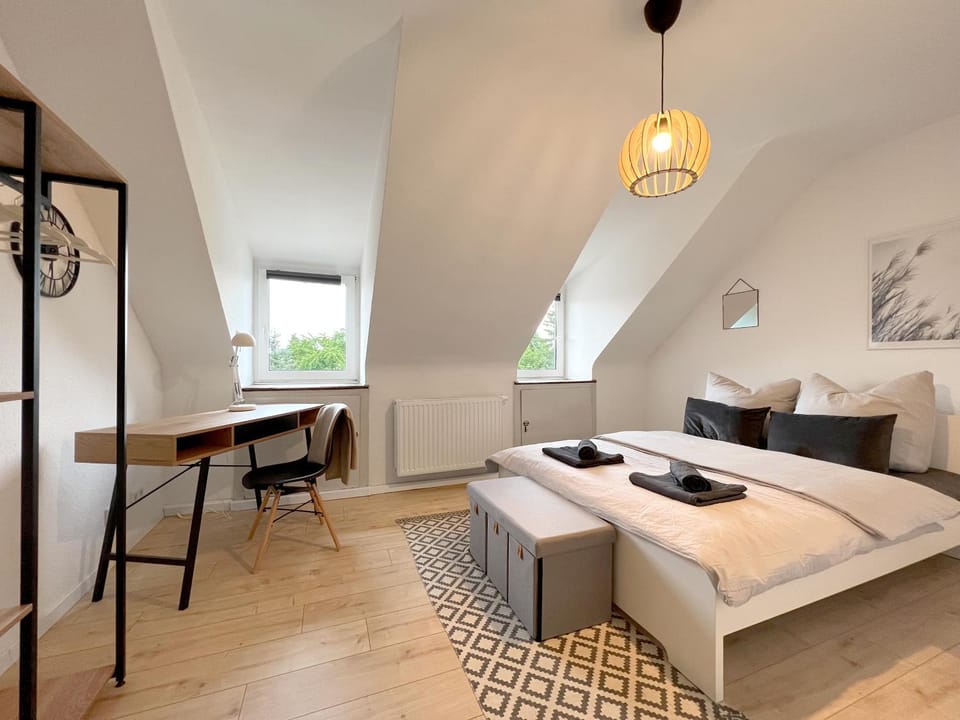 2 Bedroom MB, Cozy, Self Check in, Invoice Apartment in Mönchengladbach