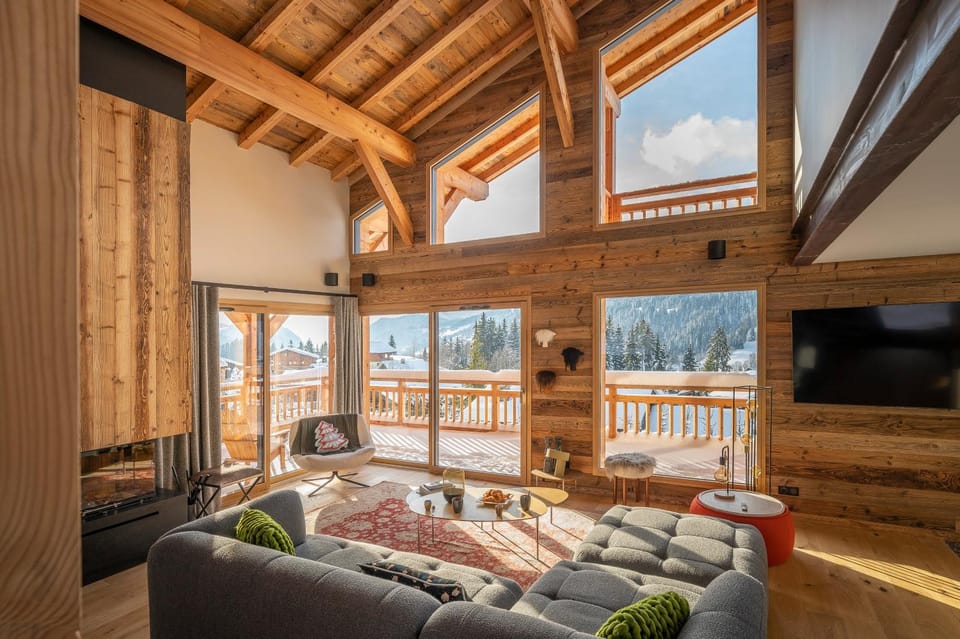 Communal lounge/ TV room, View (from property/room), Living room