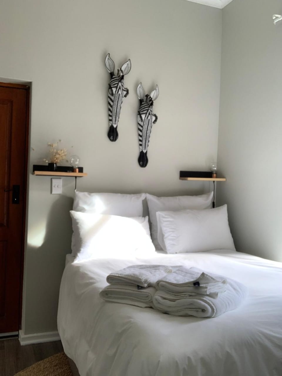 SOLAR POWERED - Heart of Constantia2 Apartment in Cape Town