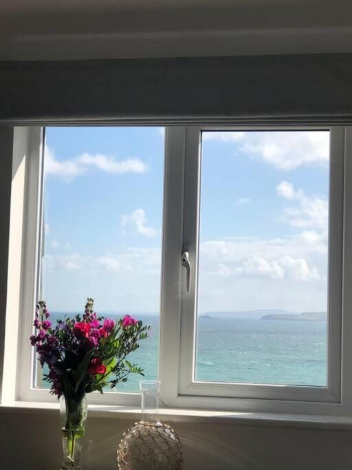 Little Haven St Ives - with parking and sea views Apartment in Saint Ives