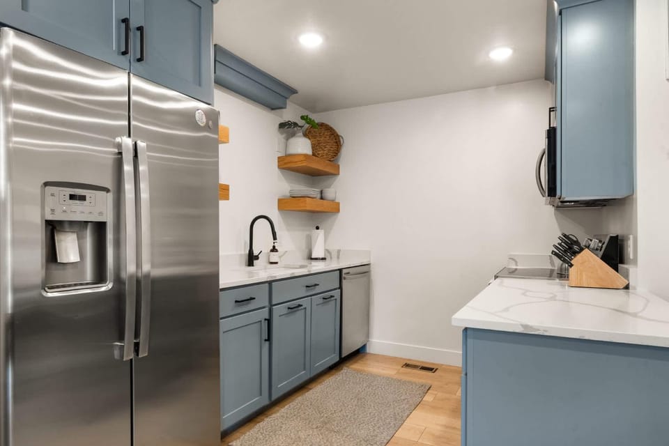 Near Downtown Stylish 2BR With Amazing Patio #1 House in Moab