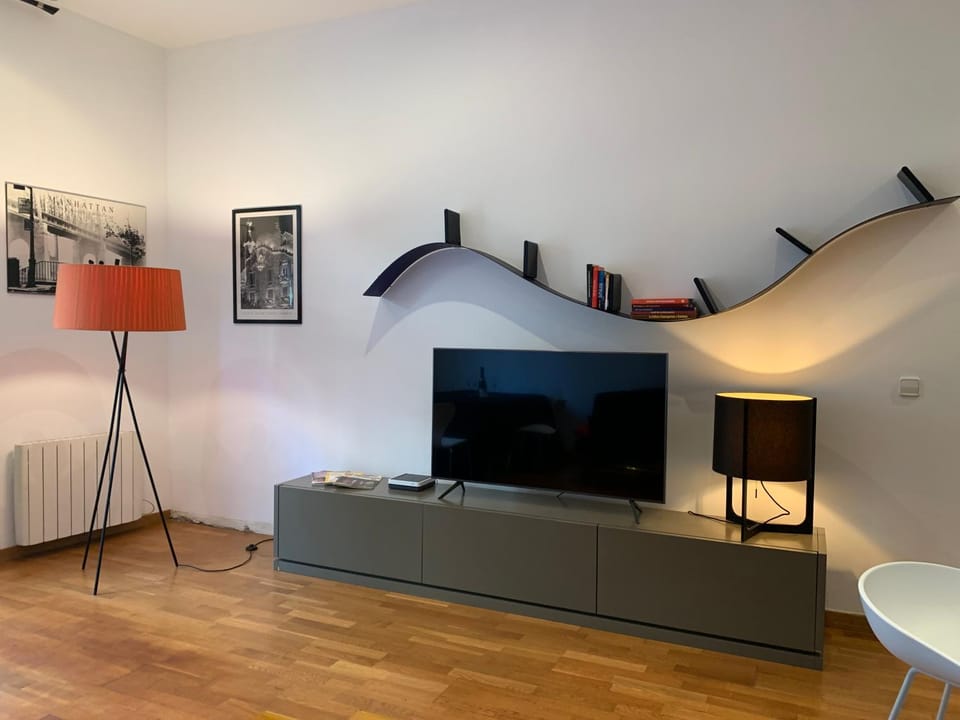 TV and multimedia, Living room, Seating area