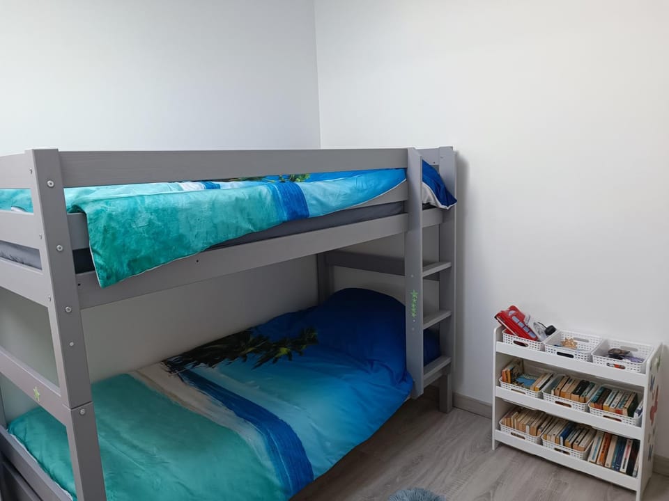 Mimizan Apt neuf 85 M2 trois étoiles 50m plage Apartment in Mimizan